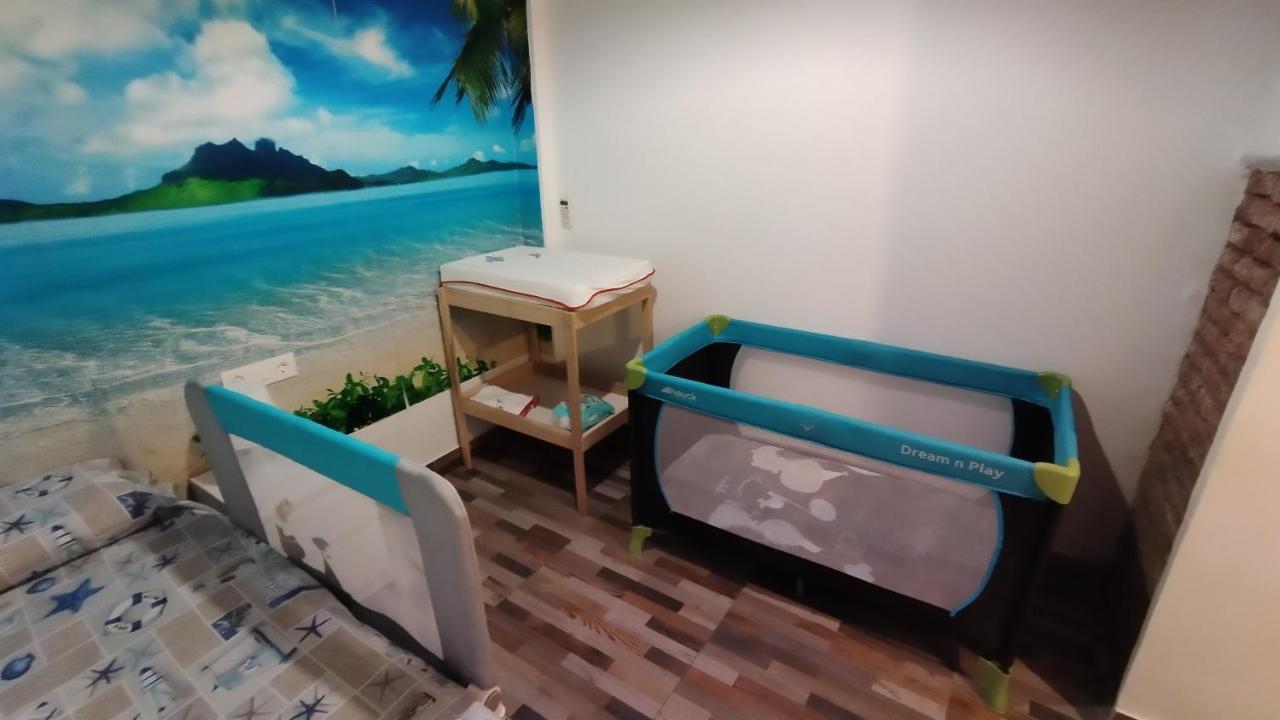 Casa Ideal Para Familias Con Patio Y 3 Banos Valencia Eksteriør bilde