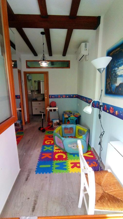 Casa Ideal Para Familias Con Patio Y 3 Banos Valencia Eksteriør bilde